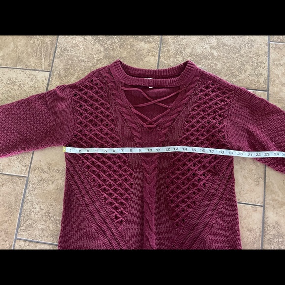 womens maurice’s size medium maroon sweater - Picture 4 of 10